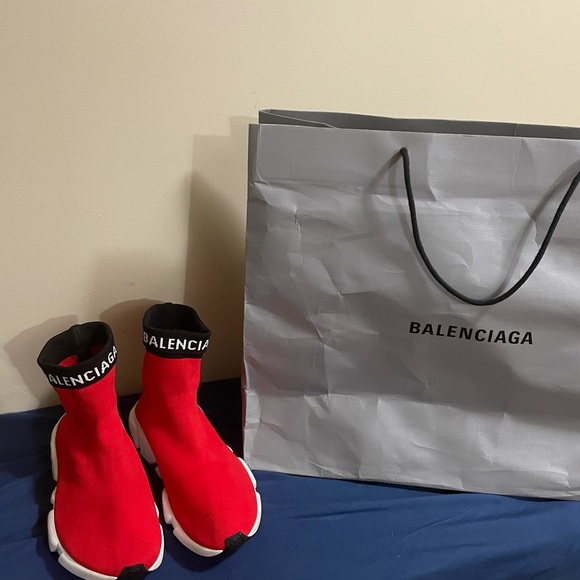 Balenciaga Other - 🎈🎉Balenciaga Trainer Sneakers🎉🎈Size 9 men